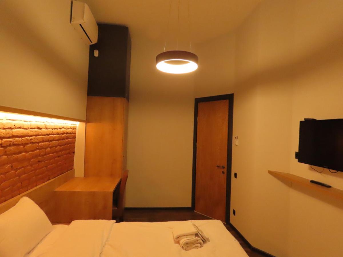 2Br Loft Apartment Near Liberty Square تبليسي المظهر الخارجي الصورة
